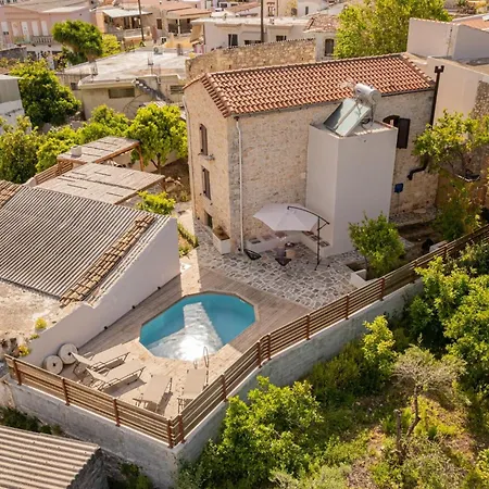 빌라 Antama Living, Luxe Stonehouse With Pool & Bbq *
